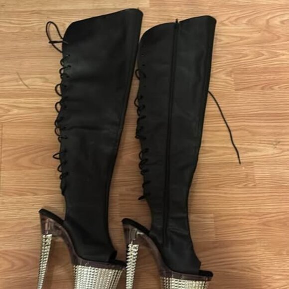 Vintage Leather Pleaser Heels - Picture 4 of 4